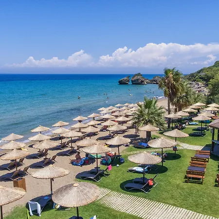 Porto Zorro Xirokástellon